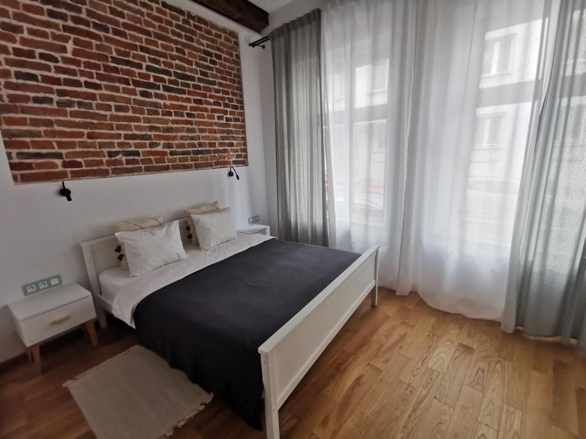 Nowe Apartamenty Zamkowa Vis A Vis Wawelu Cracovia Exterior foto